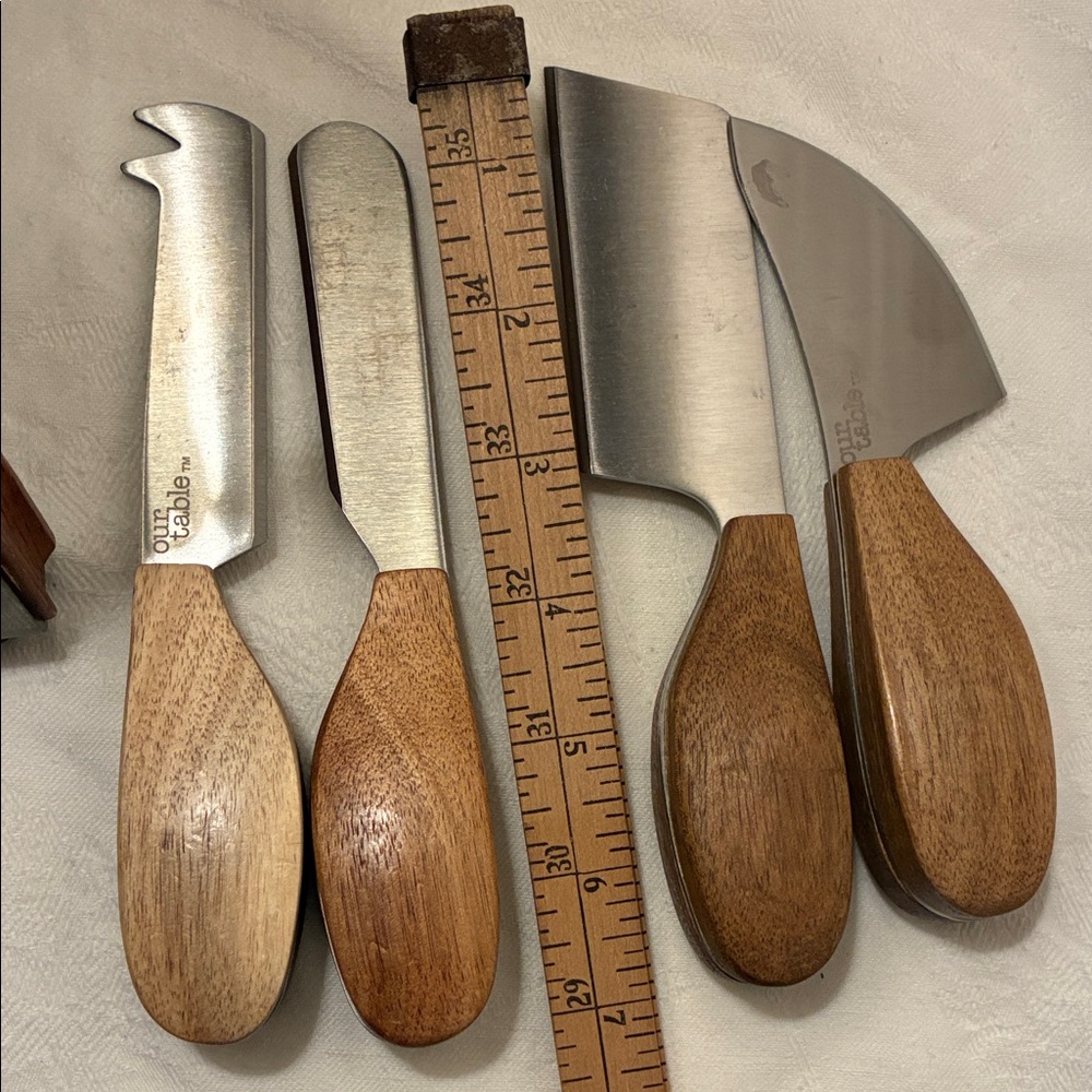Our Table 4-Piece Cheese Knife Set Silver/brown Wood Handle Cheese Knife Set